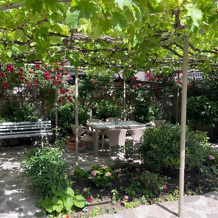 תלאווי Mari Guest House מראה חיצוני תמונה